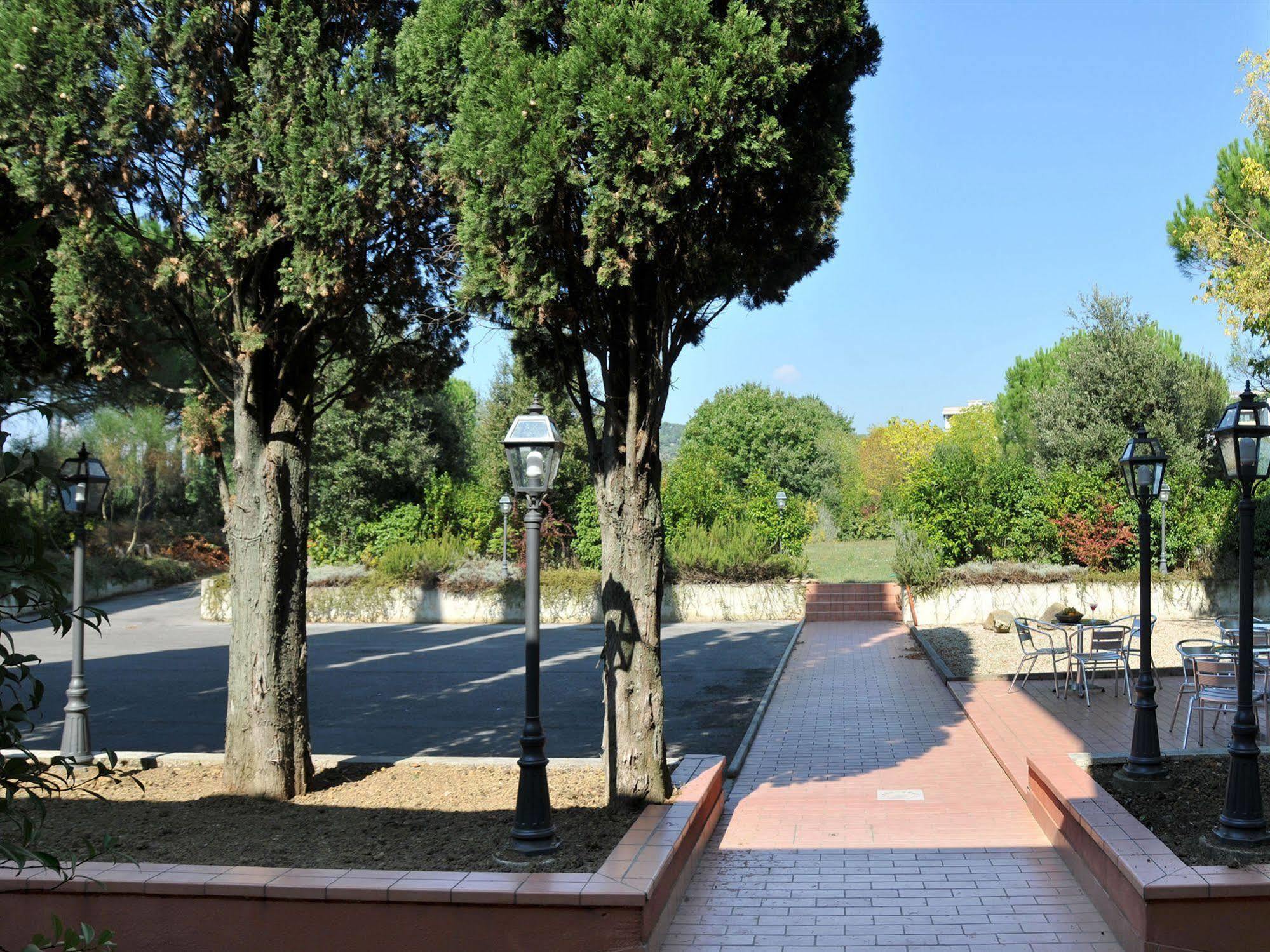 Hotel Domo Perugia Exterior photo